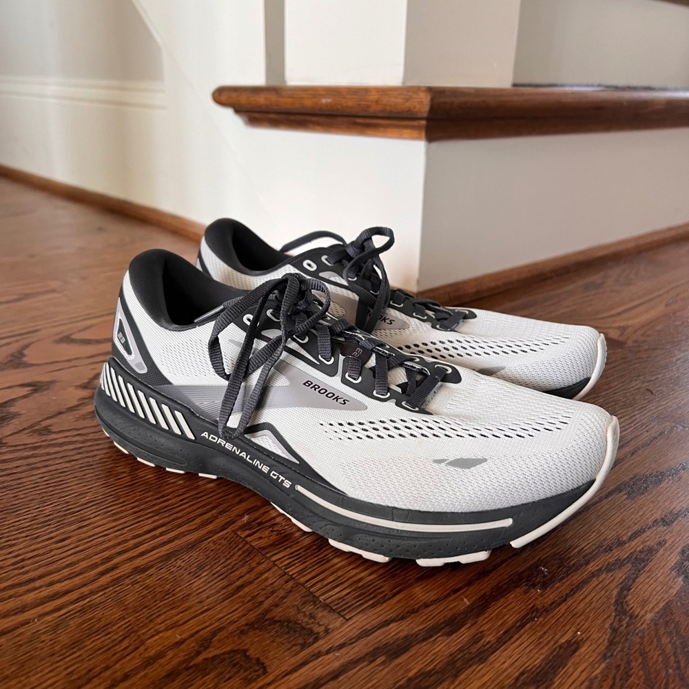 Brooks Adrenaline GTS 23 Mens Running Shoes Oyster Alloy Black 1103911D065 Sz 9 - Picture 2 of 16